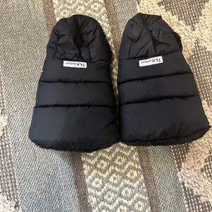 Black Stroller Hand Muffs with Plush Lining 7 A.M.